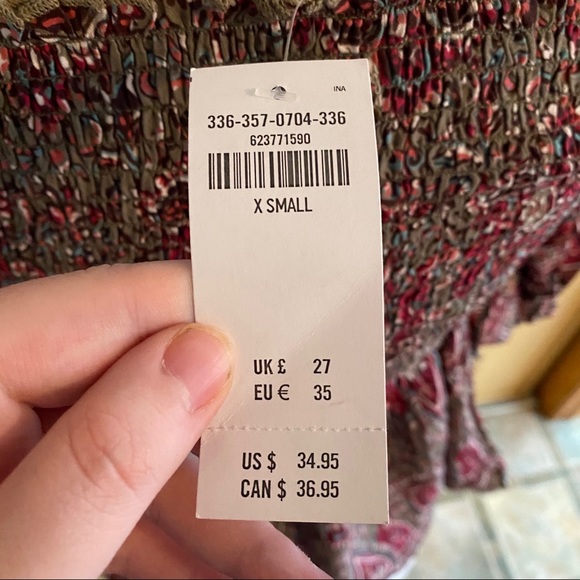 Hollister • Paisley Ruched Blouse - Picture 7 of 9